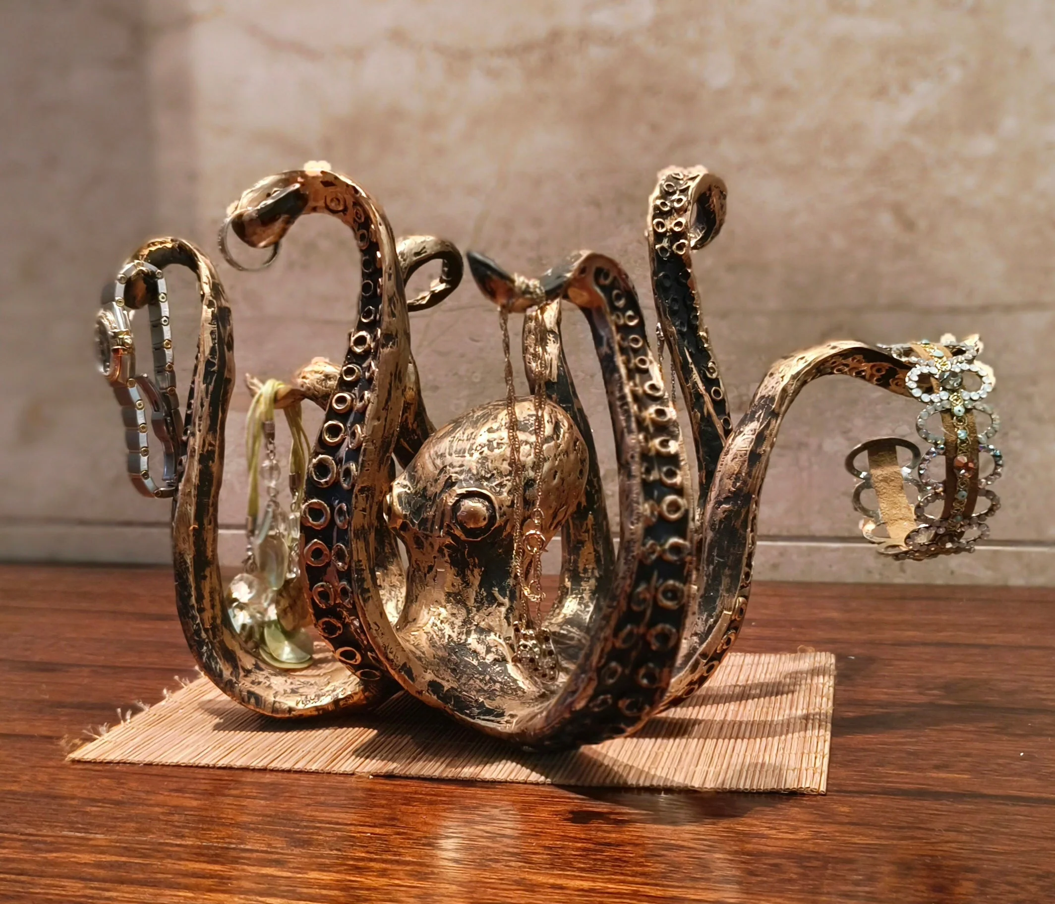Rustic Kraken Octopus Mug Holder – Nautical Coffee Cup Organizer, 8-Mug Capacity - Image 6